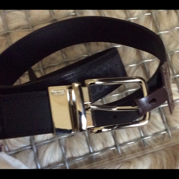 Authentic New w/tag signature coach belt - Picture 1 of 7